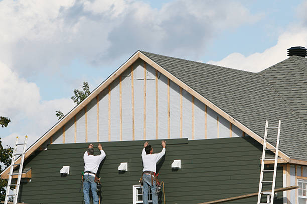 Professional Emergency Siding Repair technician working in Yorktown, IN